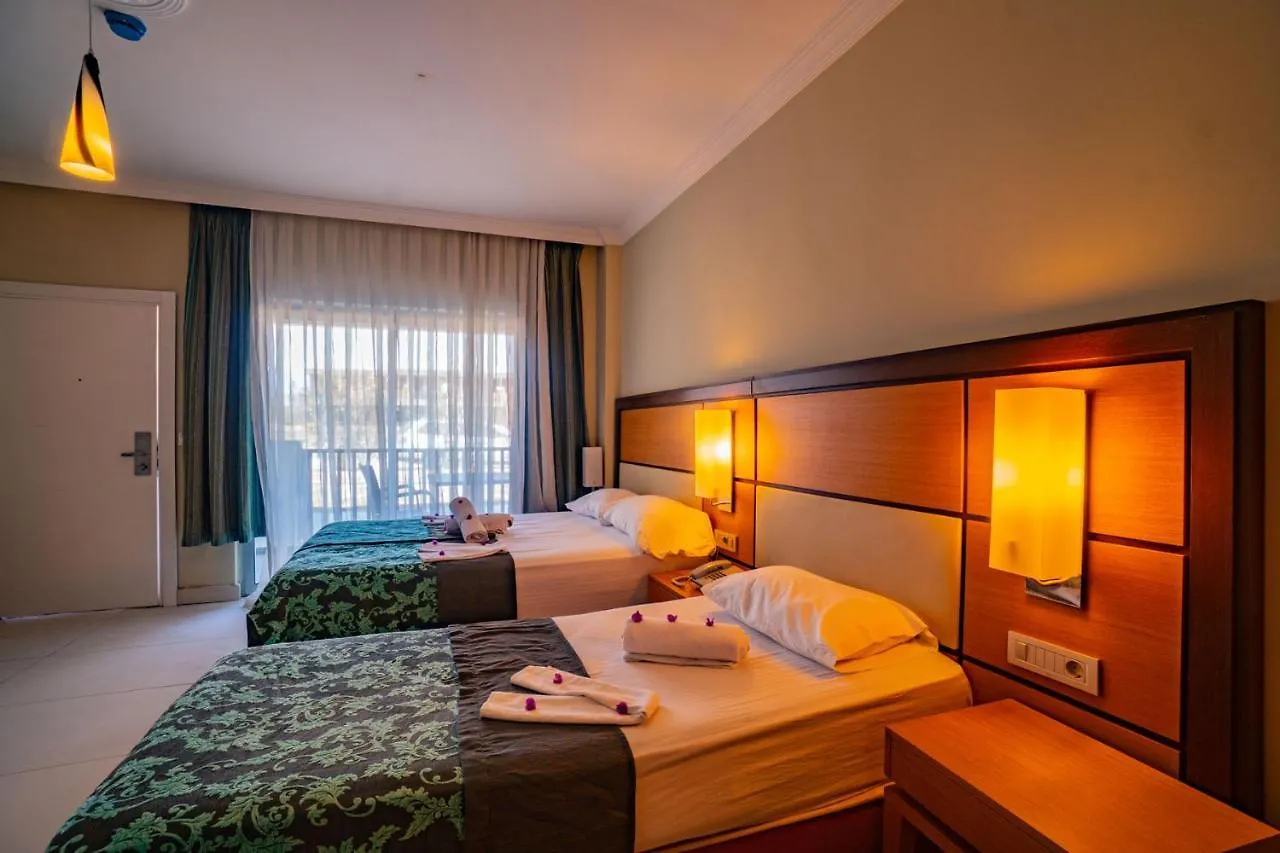Prenses Sealine Beach Hotel 塞里克